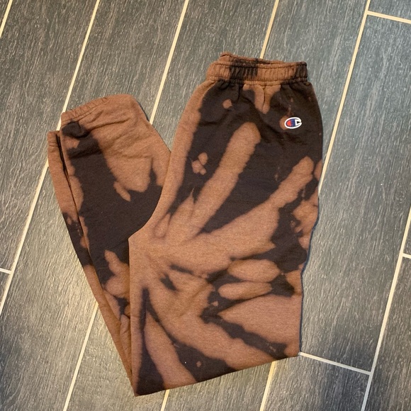 Champion custom bleach dyed set✨ - Picture 5 of 7